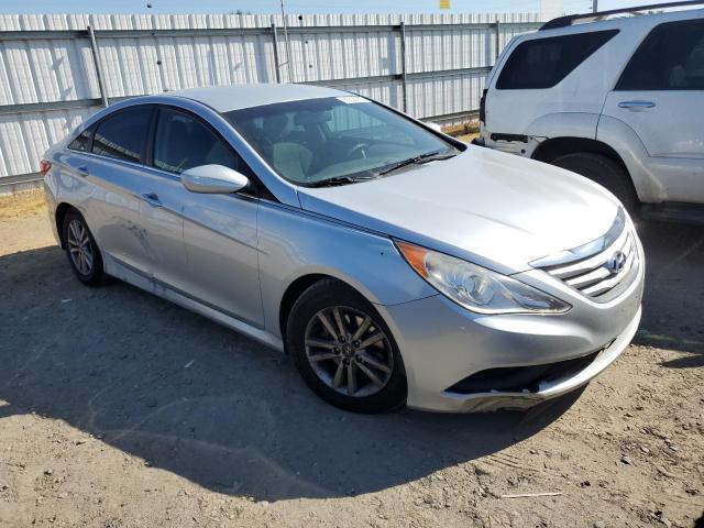 5NPEB4AC3EH807607 - 2014 HYUNDAI SONATA GLS SILVER photo 4