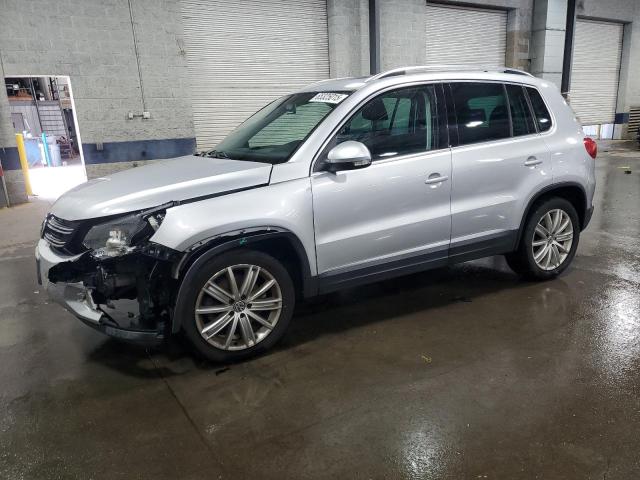 2012 VOLKSWAGEN TIGUAN S, 