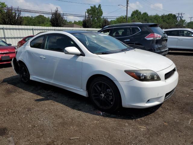 JTKDE167080238853 - 2008 TOYOTA SCION TC WHITE photo 4