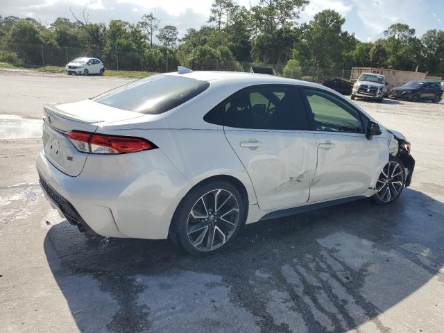 JTDM4RCE9LJ043574 - 2020 TOYOTA COROLLA SE WHITE photo 3