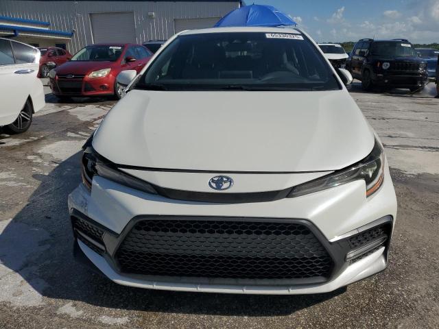 JTDM4RCE9LJ043574 - 2020 TOYOTA COROLLA SE WHITE photo 5