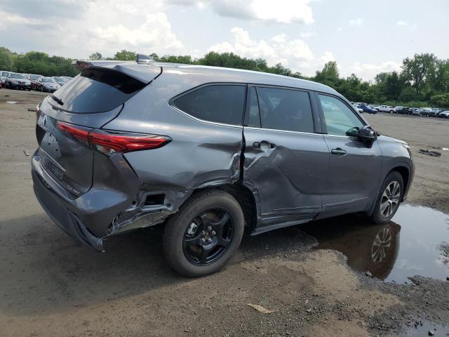 5TDGZRBHXMS548411 - 2021 TOYOTA HIGHLANDER XLE GRAY photo 3
