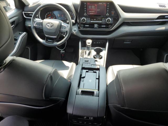 5TDGZRBHXMS548411 - 2021 TOYOTA HIGHLANDER XLE GRAY photo 8