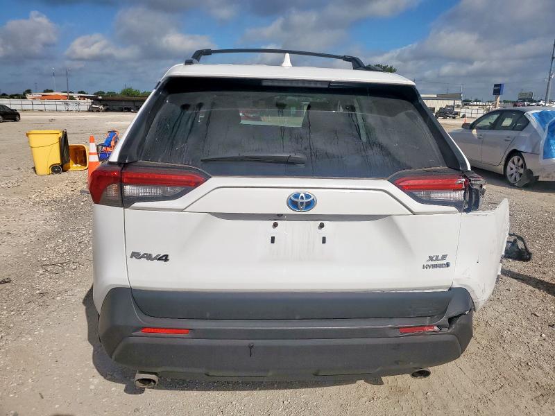 4T3RWRFV2RU120162 - 2024 TOYOTA RAV4 XLE თეთრი ფოტო 6