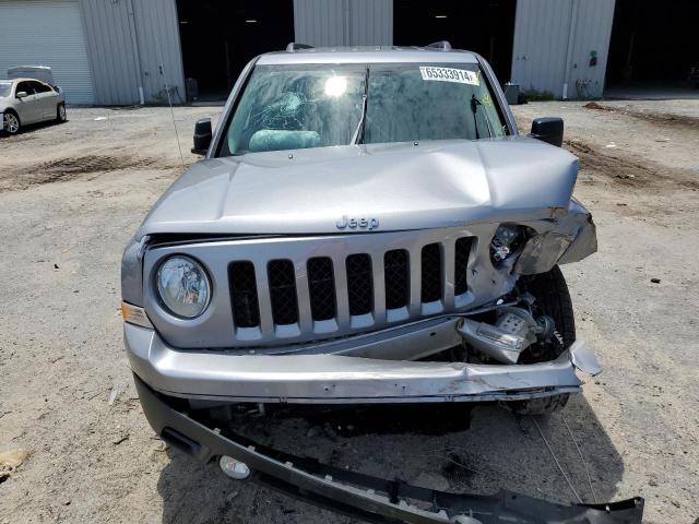 1C4NJPBB5GD652299 - 2016 JEEP PATRIOT SPORT SILVER photo 5