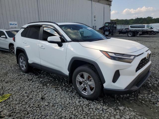 2T3P1RFV0SC502719 - 2025 TOYOTA RAV4 XLE WHITE photo 4