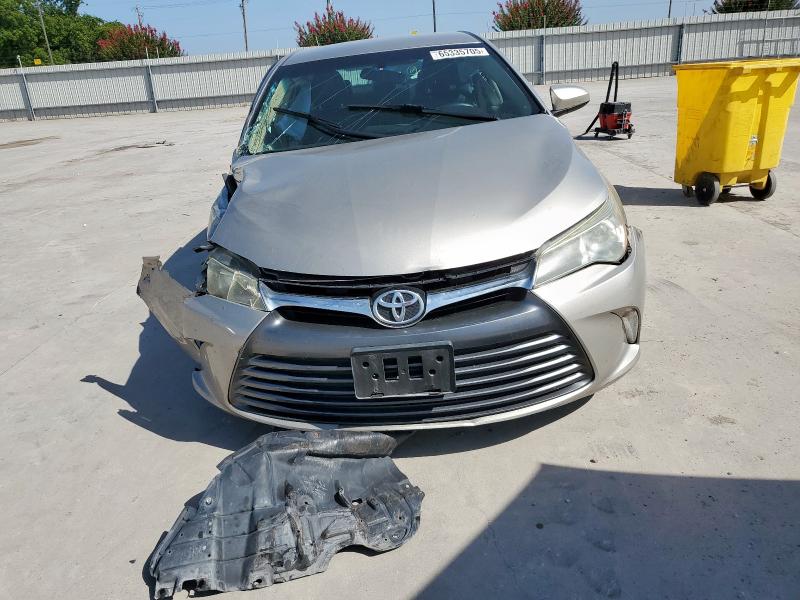 4T1BF1FKXHU619100 - 2017 TOYOTA CAMRY LE BEIGE photo 5