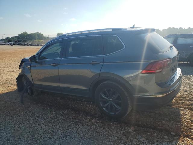 3VV3B7AX7PM137070 - 2023 VOLKSWAGEN TIGUAN SE 灰色 照片 2