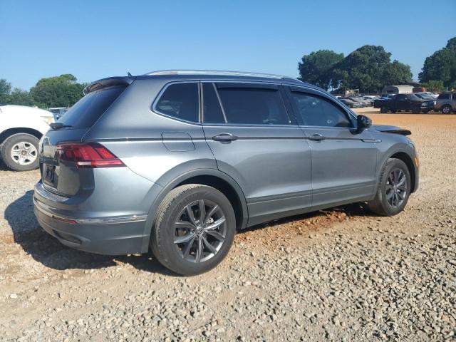 3VV3B7AX7PM137070 - 2023 VOLKSWAGEN TIGUAN SE 灰色 照片 3