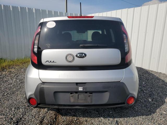 KNDJN2A20G7842890 - 2016 KIA SOUL SILVER photo 6