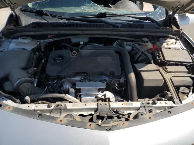 1G1ZB5ST1JF102372 - 2018 CHEVROLET MALIBU LS Srebrny zdjęcie 11