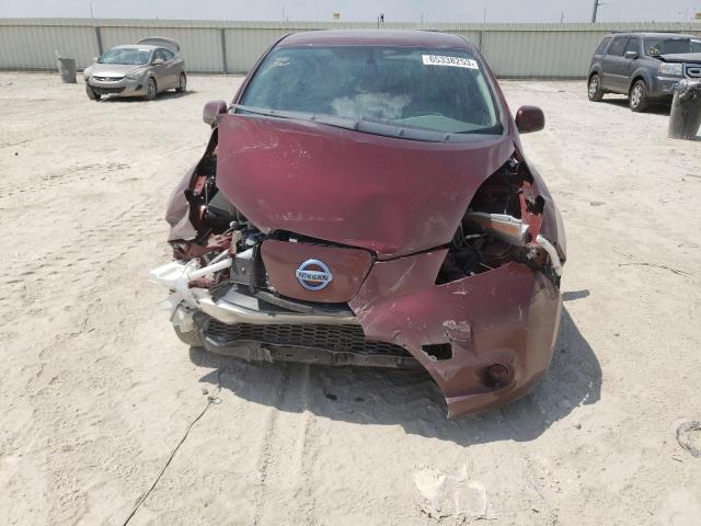 1N4BZ0CP7HC300903 - 2017 NISSAN LEAF S RED photo 5