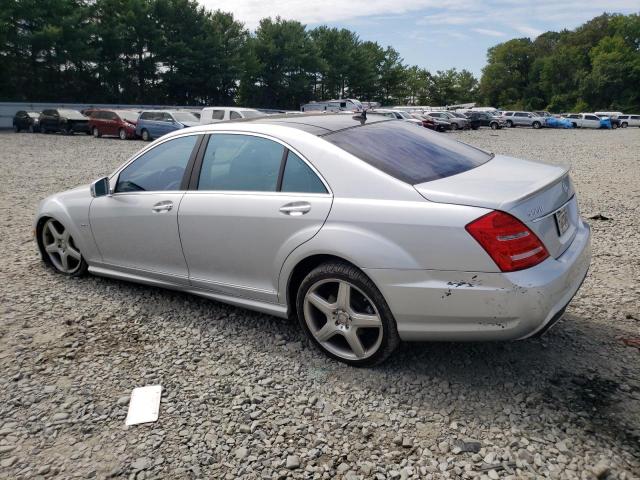 WDDNG9EB3CA450794 - 2012 MERCEDES-BENZ S 550 4MATIC SILVER photo 2