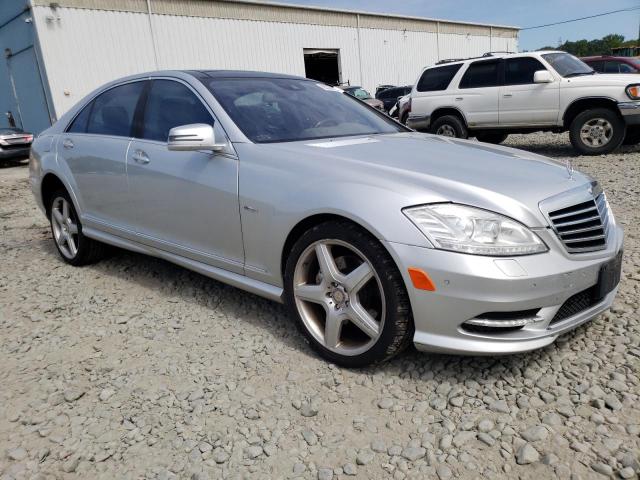 WDDNG9EB3CA450794 - 2012 MERCEDES-BENZ S 550 4MATIC SILVER photo 4