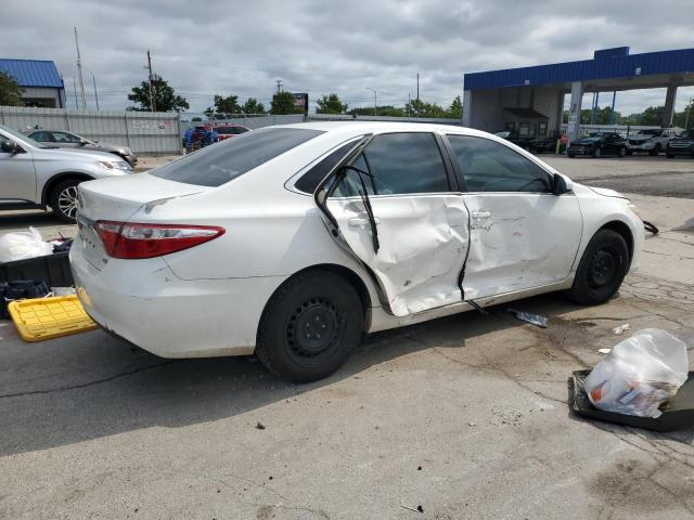 4T4BF1FK1FR475987 - 2015 TOYOTA CAMRY LE WHITE photo 3