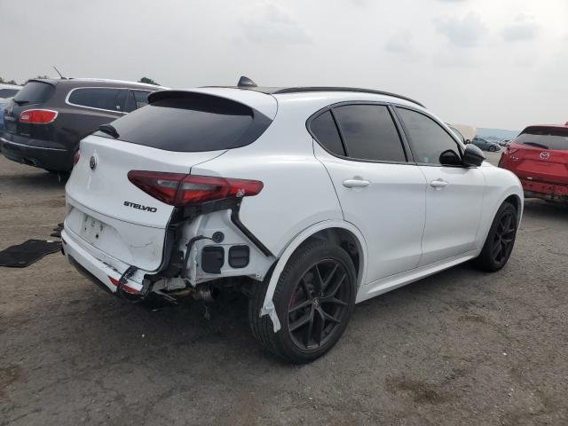 ZASPAKBN7M7D05886 - 2021 ALFA ROMEO STELVIO TI თეთრი ფოტო 3