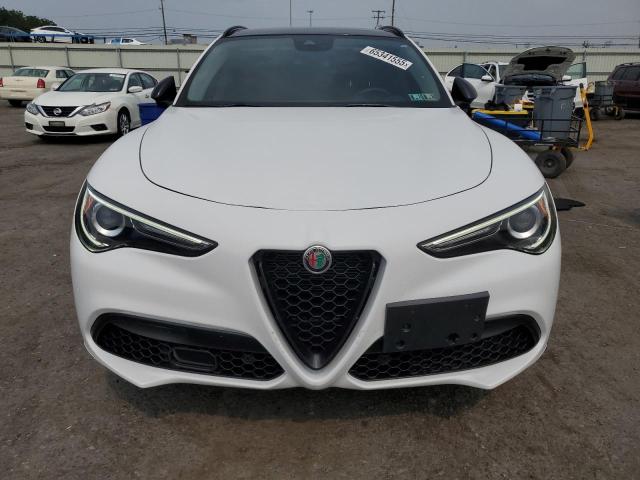 ZASPAKBN7M7D05886 - 2021 ALFA ROMEO STELVIO TI თეთრი ფოტო 5