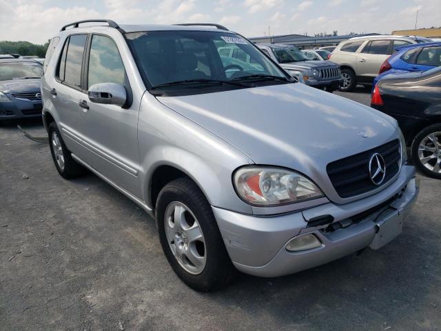 4JGAB54E72A344029 - 2002 MERCEDES-BENZ ML 320 SILVER photo 4