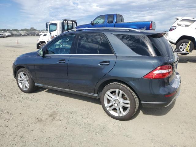 4JGDA5HB6EA376202 - 2014 MERCEDES-BENZ ML 350 4MATIC GRAY photo 2