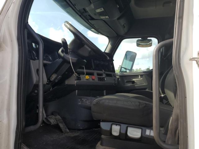 3AKJHHDR4KSKC9389 - 2019 FREIGHTLINER CASCADIA 1 Beyaz fotoğraf 6