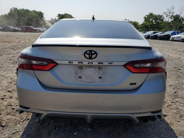 4T1T11AK4NU045793 - 2022 TOYOTA CAMRY SE ვერცხლისფერი ფოტო 6
