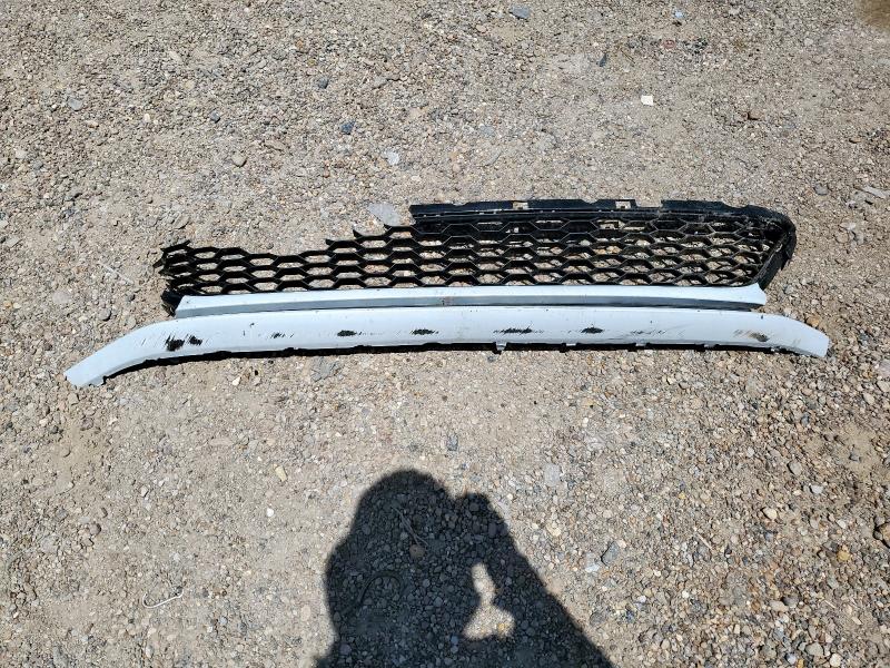 3VW547AU9JM279450 - 2018 VOLKSWAGEN GTI S SILVER photo 12