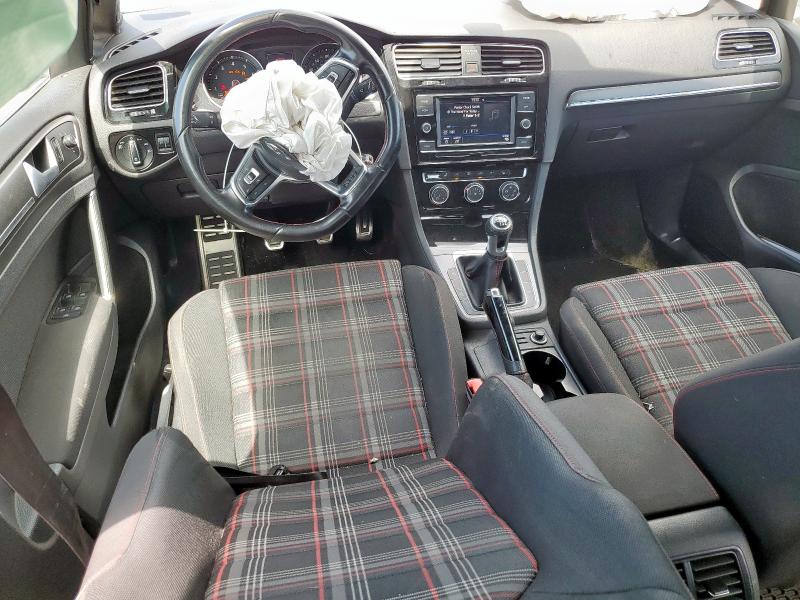 3VW547AU9JM279450 - 2018 VOLKSWAGEN GTI S SILVER photo 8