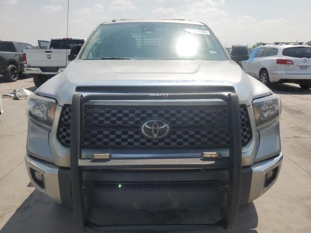 5TFRM5F12KX137007 - 2019 TOYOTA TUNDRA DOUBLE CAB SR/SR5 SILVER photo 5