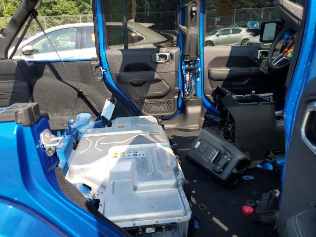 1C4JJXP63NW278755 - 2022 JEEP WRANGLER U SAHARA 4XE BLUE photo 10