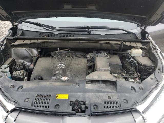 5TDJZRFH2JS869807 - 2018 TOYOTA HIGHLANDER SE Gri fotoğraf 12