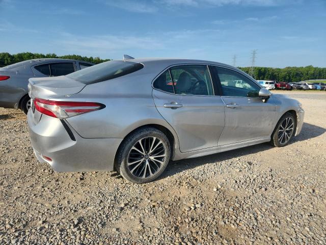 4T1B11HK6KU758675 - 2019 TOYOTA CAMRY L Gümüş foto 3