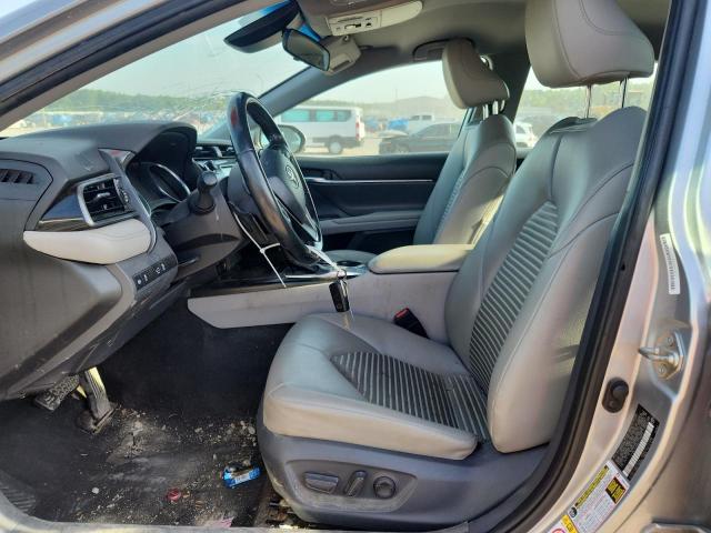 4T1B11HK6KU758675 - 2019 TOYOTA CAMRY L Gümüş foto 7