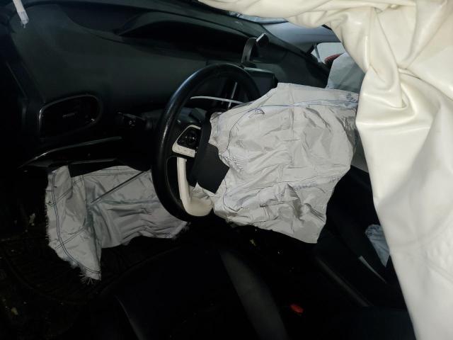 JTDKARFP8H3064988 - 2017 TOYOTA PRIUS PRIM 红色 照片 8