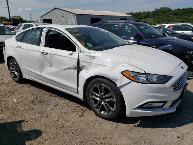 3FA6P0HD7HR403780 - 2017 FORD FUSION SE WHITE photo 4