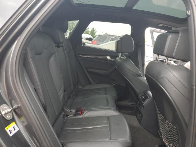 WA1C4AFY8J2025782 - 2018 AUDI SQ5 PRESTIGE GRAY photo 11