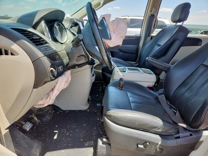 2C4RC1BG5GR280867 - 2016 CHRYSLER TOWN & COU TOURING SILVER photo 7