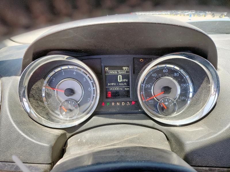 2C4RC1BG5GR280867 - 2016 CHRYSLER TOWN & COU TOURING SILVER photo 9