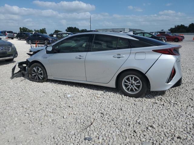 JTDKARFP2H3023773 - 2017 TOYOTA PRIUS PRIM ვერცხლისფერი ფოტო 2