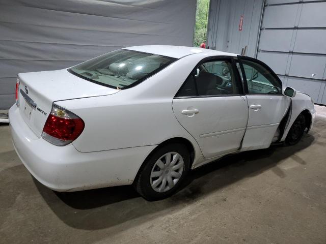 4T1BE32K45U005675 - 2005 TOYOTA CAMRY LE WHITE photo 3