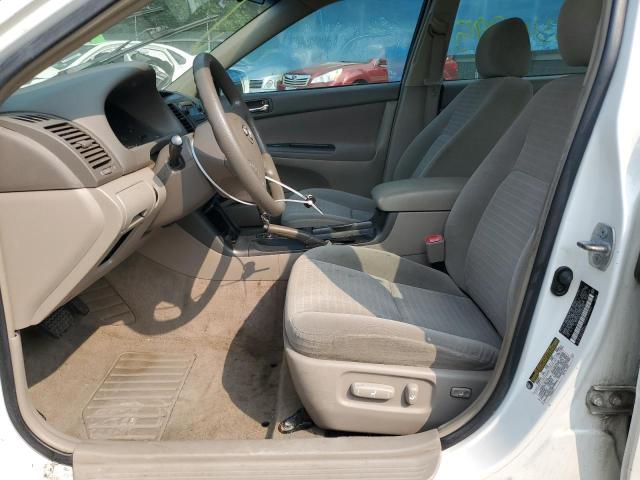4T1BE32K45U005675 - 2005 TOYOTA CAMRY LE WHITE photo 7