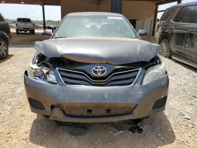 4T1BF3EK9BU118445 - 2011 TOYOTA CAMRY BASE GRAY photo 5