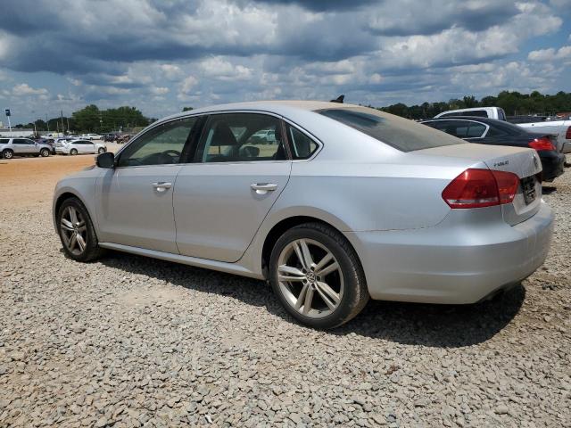 1VWBT7A35EC047223 - 2014 VOLKSWAGEN PASSAT SE SILVER photo 2