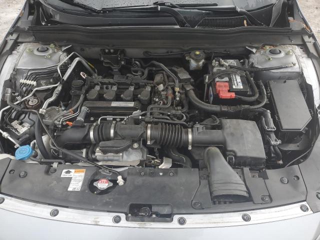 1HGCV1F15JA069302 - 2018 HONDA ACCORD LX Gümüş fotoğraf 11
