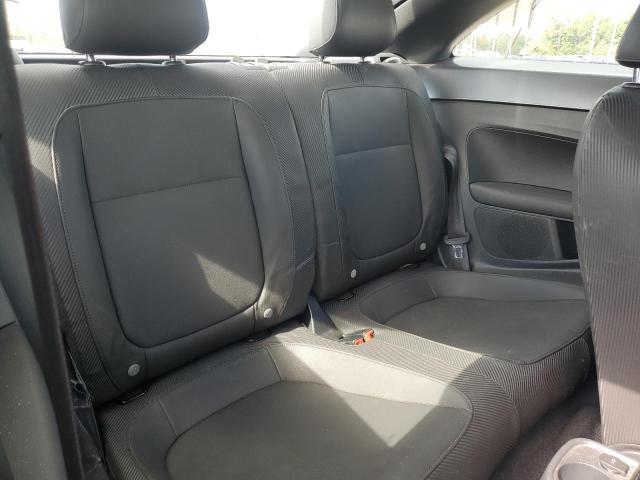 3VWJX7AT8DM679758 - 2013 VOLKSWAGEN BEETLE GRAY photo 10