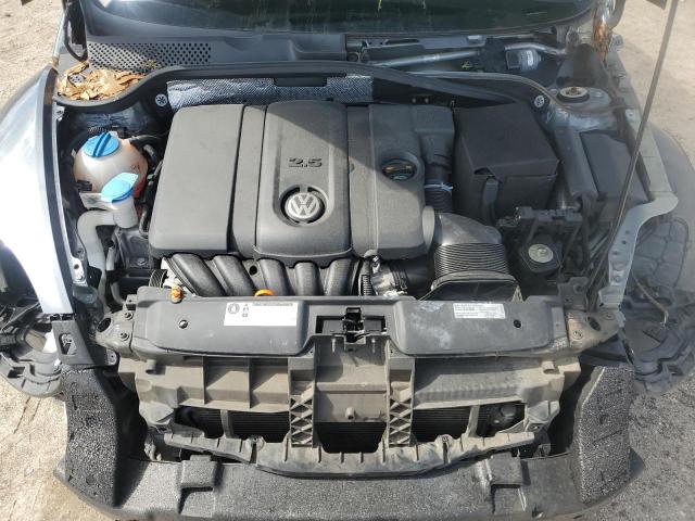 3VWJX7AT8DM679758 - 2013 VOLKSWAGEN BEETLE GRAY photo 11