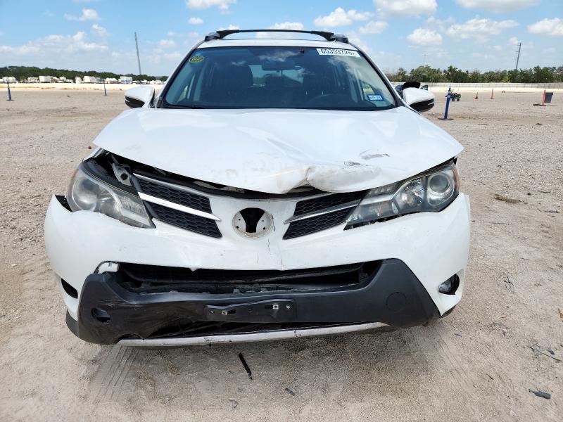 JTMWFREV5FD057006 - 2015 TOYOTA RAV4 XLE Blanco foto 5