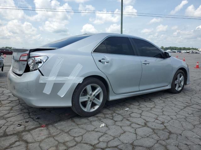 4T1BF1FK6CU063098 - 2012 TOYOTA CAMRY BASE 银色 照片 3