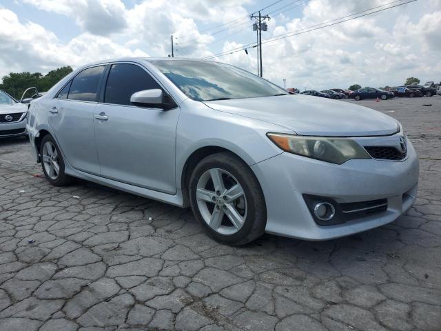 4T1BF1FK6CU063098 - 2012 TOYOTA CAMRY BASE 银色 照片 4