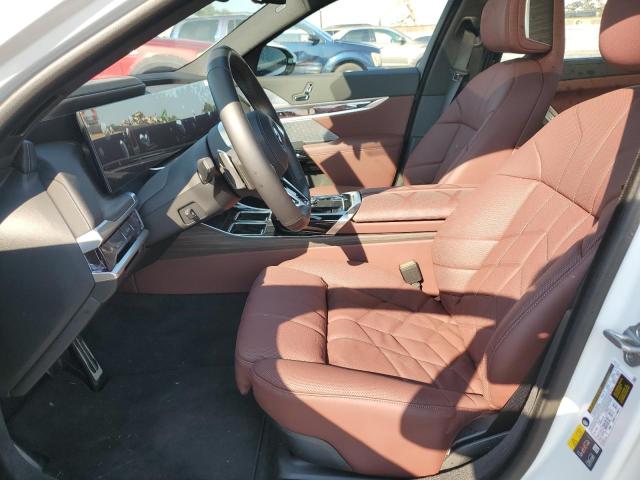 WBY53EJ03RCR69052 - 2024 BMW I7 XDRIVE60 WHITE photo 7