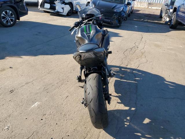 ML5EXER17RDAB3837 - 2024 KAWASAKI EX650 R GRAY photo 4